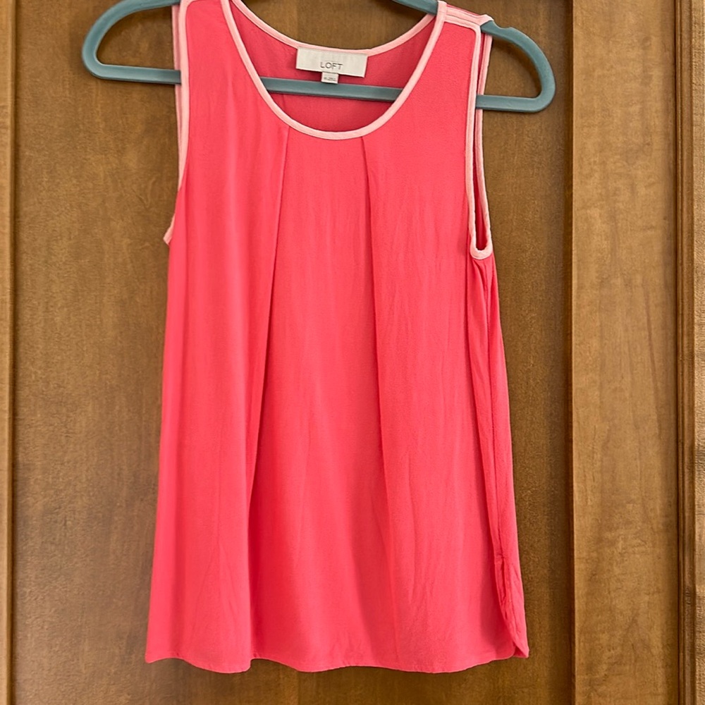 Loft Coral tank